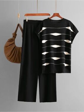 Black Wide-Leg Pants & Striped Knit Top Set - Black & White